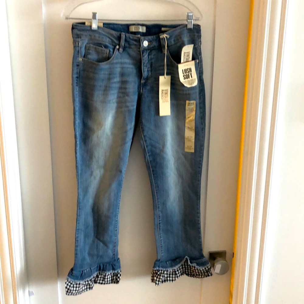 Vintage America Blues- Capri Jeans $30 size 8